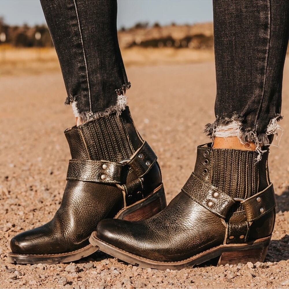 Freebird Whiskey Boot black rustic size 7 ankle bootie moto